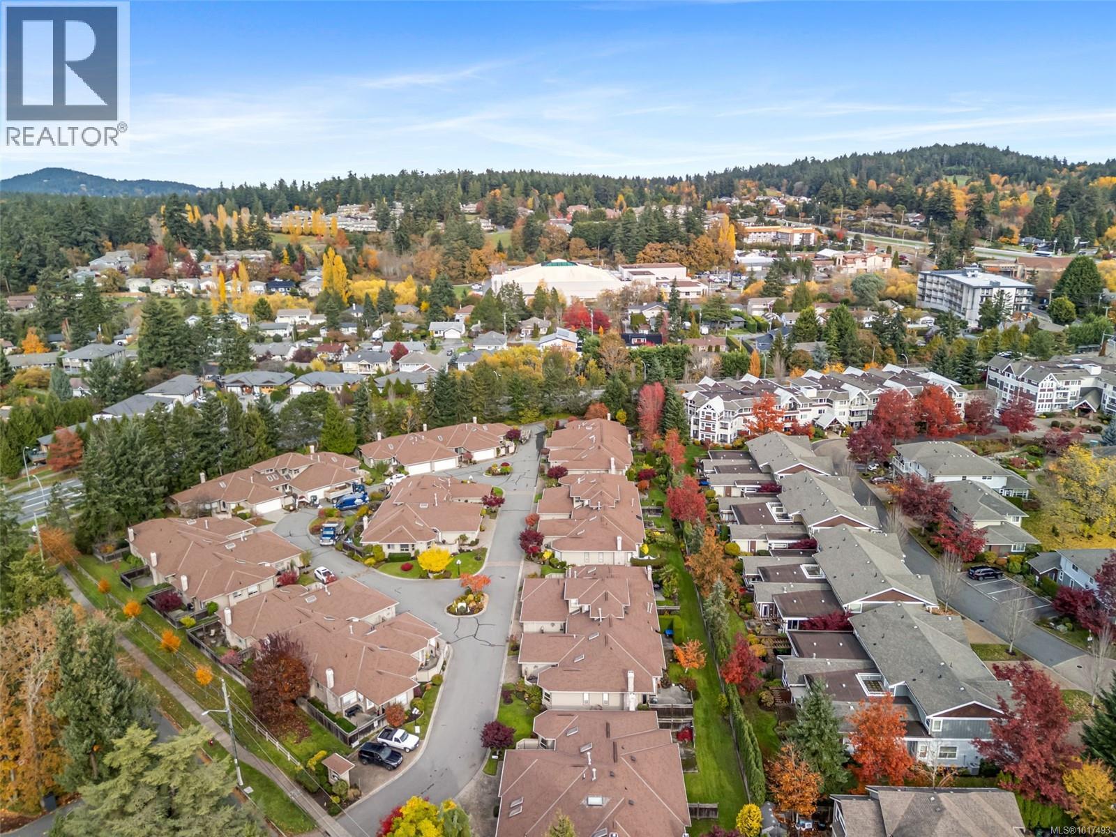 102 4515 Pipeline Rd, Saanich