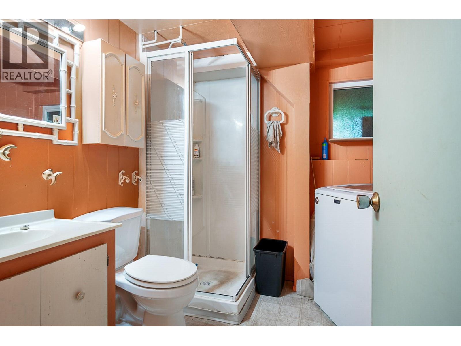  988 Glengarry Street, Kelowna