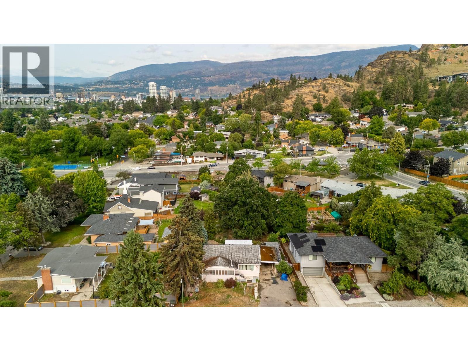  988 Glengarry Street, Kelowna