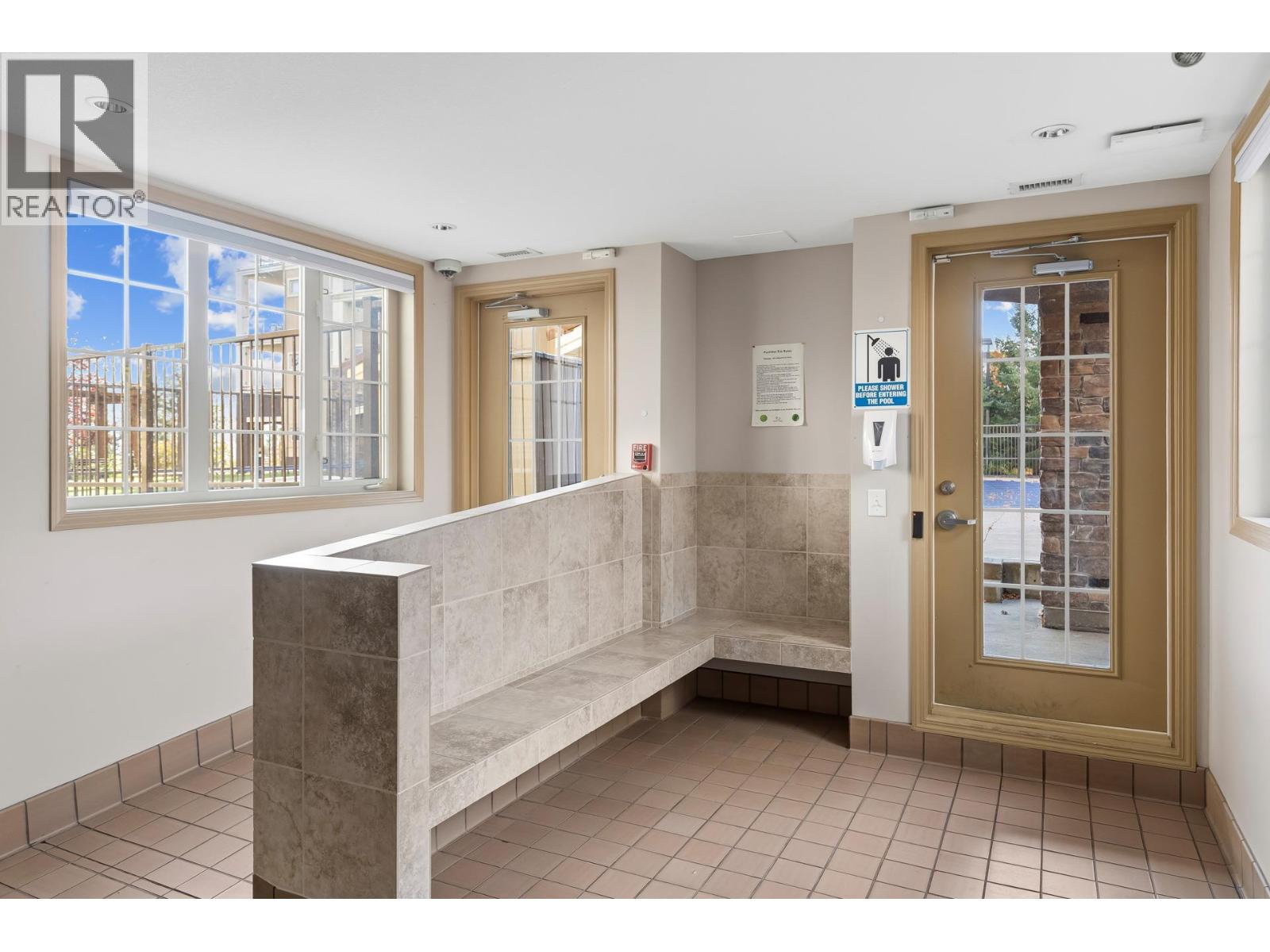 1405 1875 Country Club Drive, Kelowna