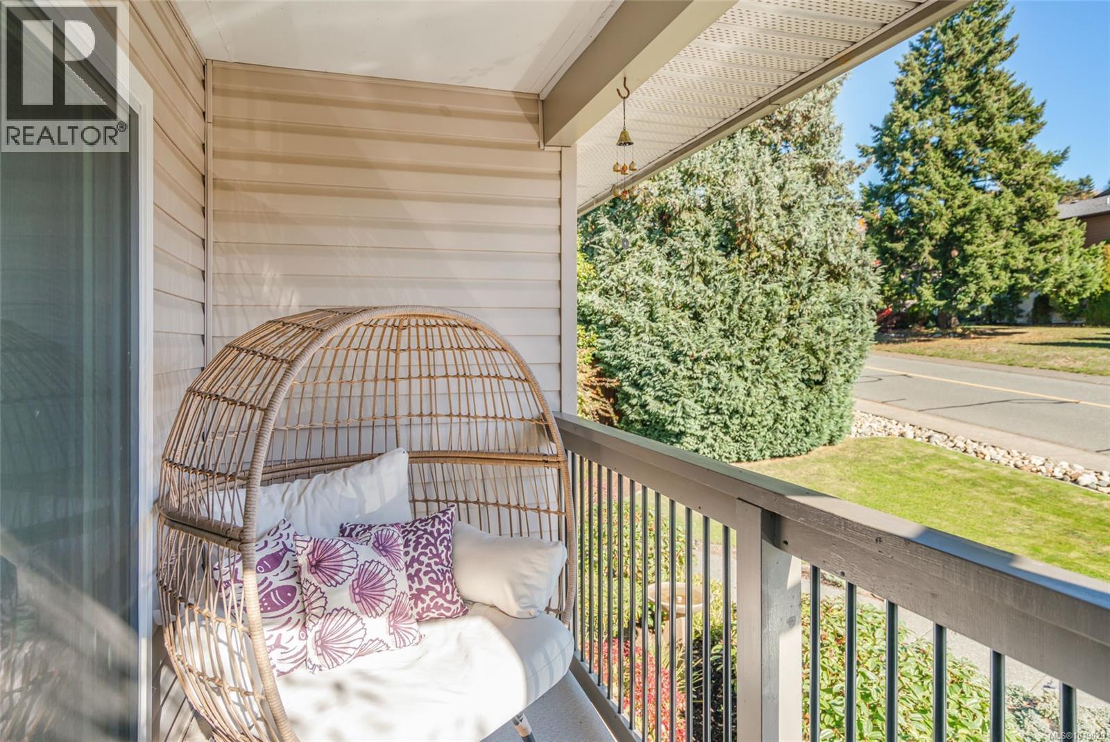 1720 McLauchlin Dr, Courtenay