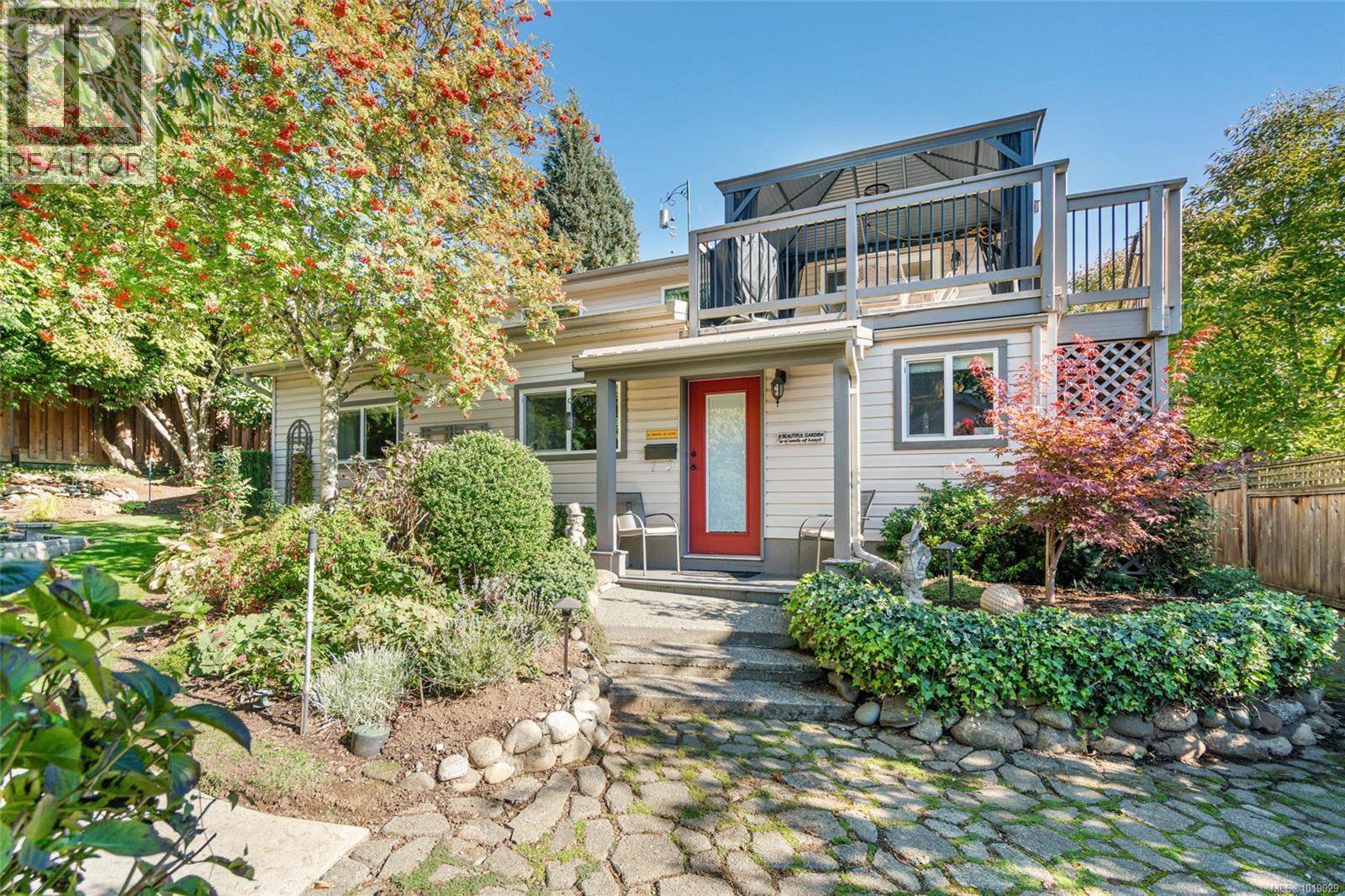 1720 McLauchlin Dr, Courtenay