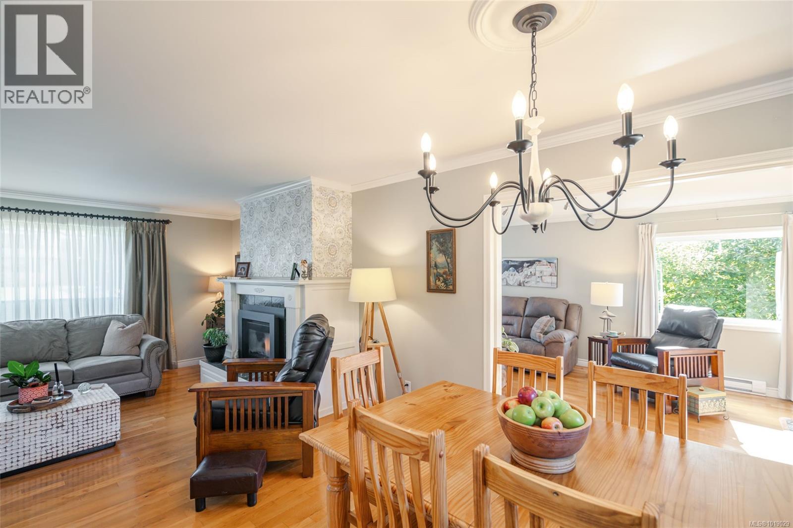 1720 McLauchlin Dr, Courtenay