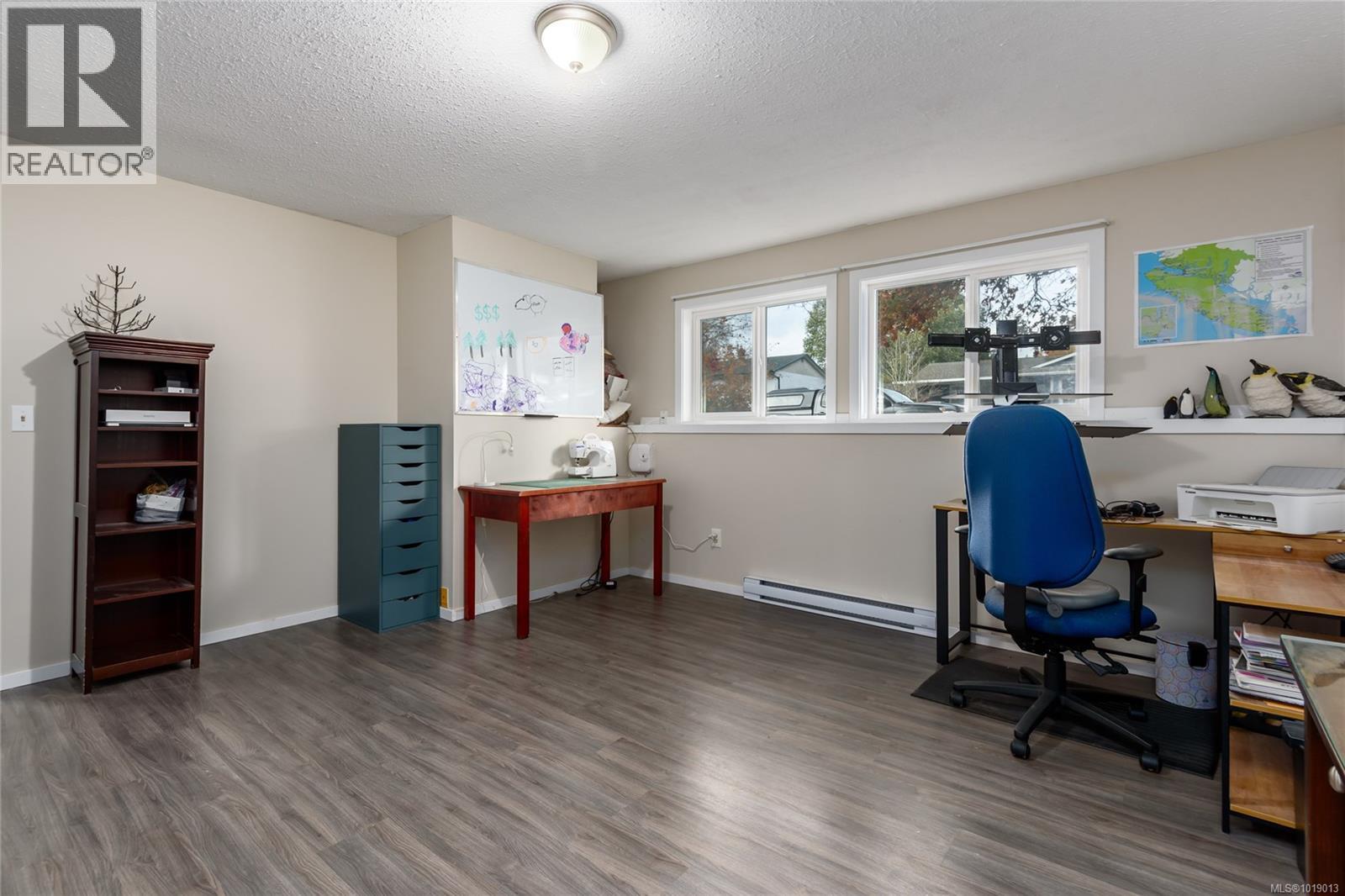 1651 Ascot Ave, Comox