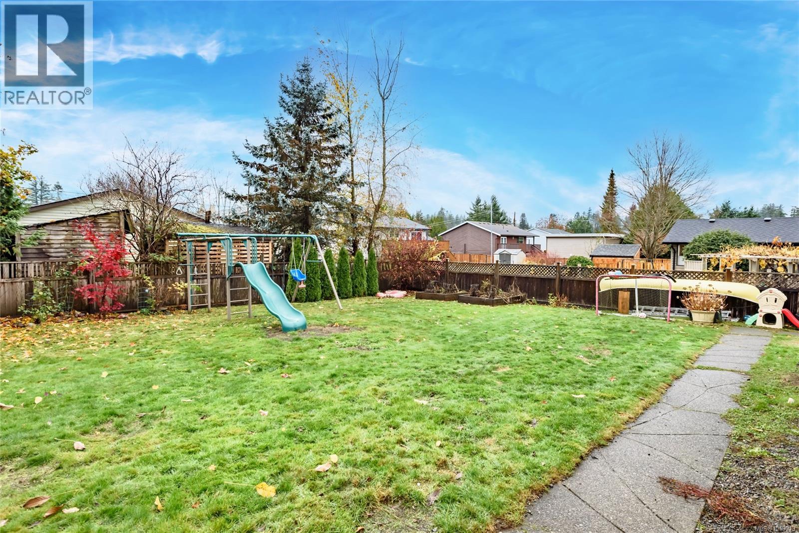 1651 Ascot Ave, Comox