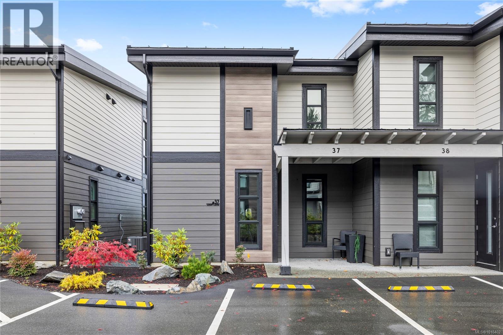 37 1175 RESORT Dr, Parksville