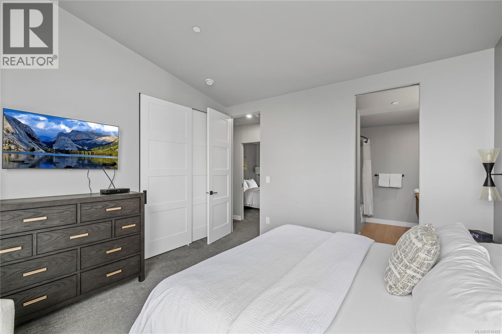 37 1175 RESORT Dr, Parksville