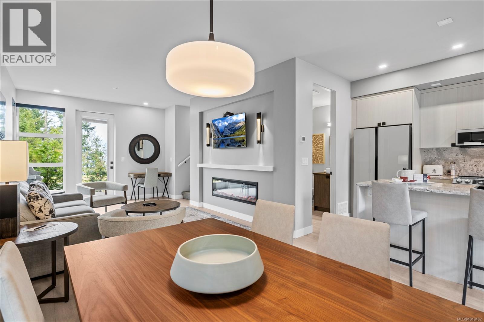 37 1175 RESORT Dr, Parksville