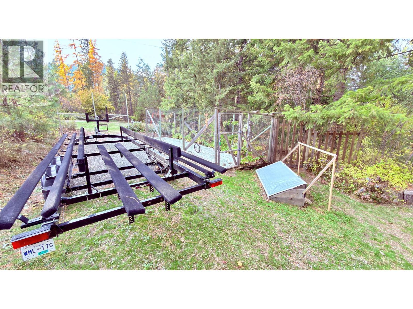 102 SANDNER Road, Christina Lake