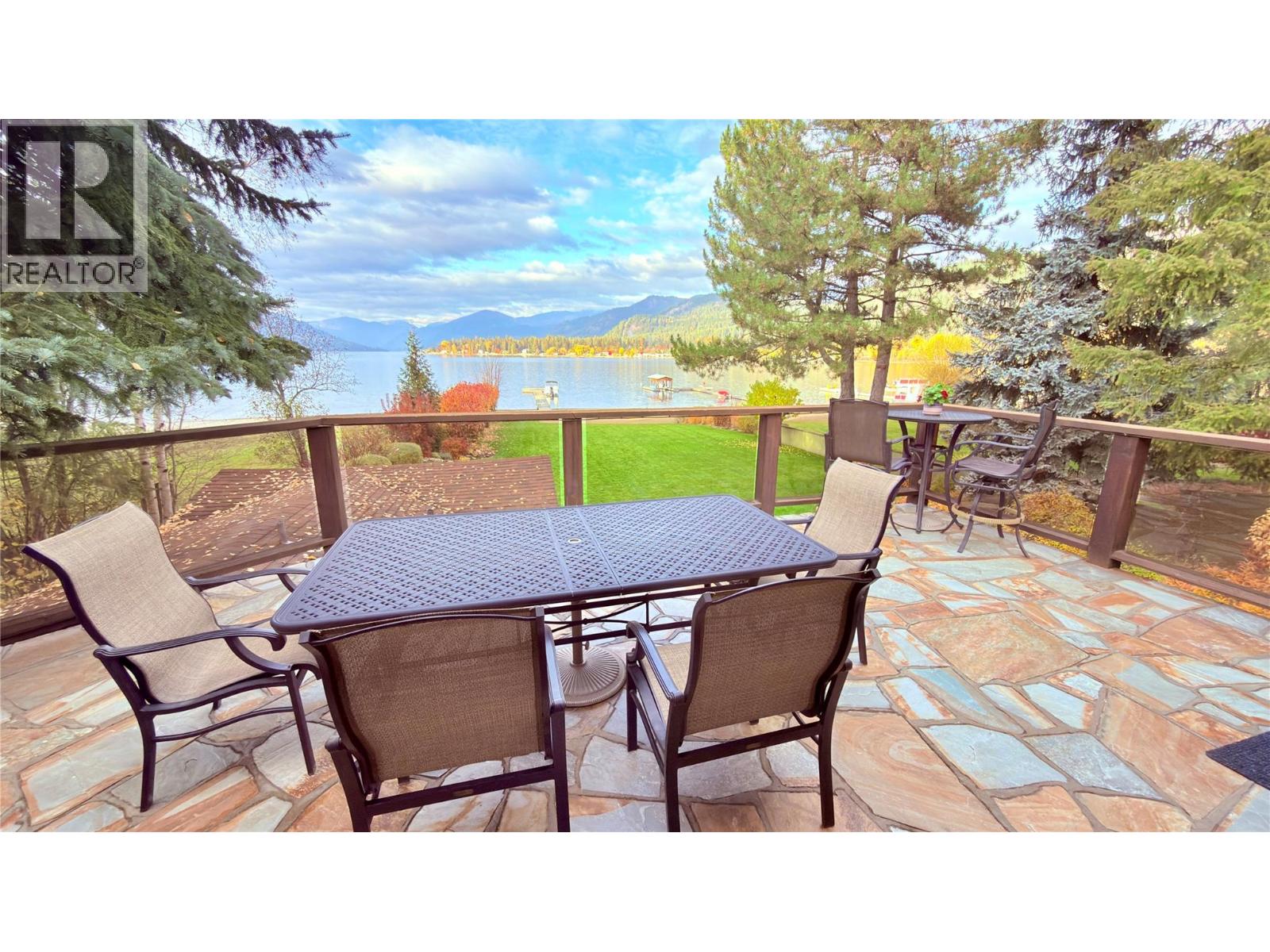 102 SANDNER Road, Christina Lake