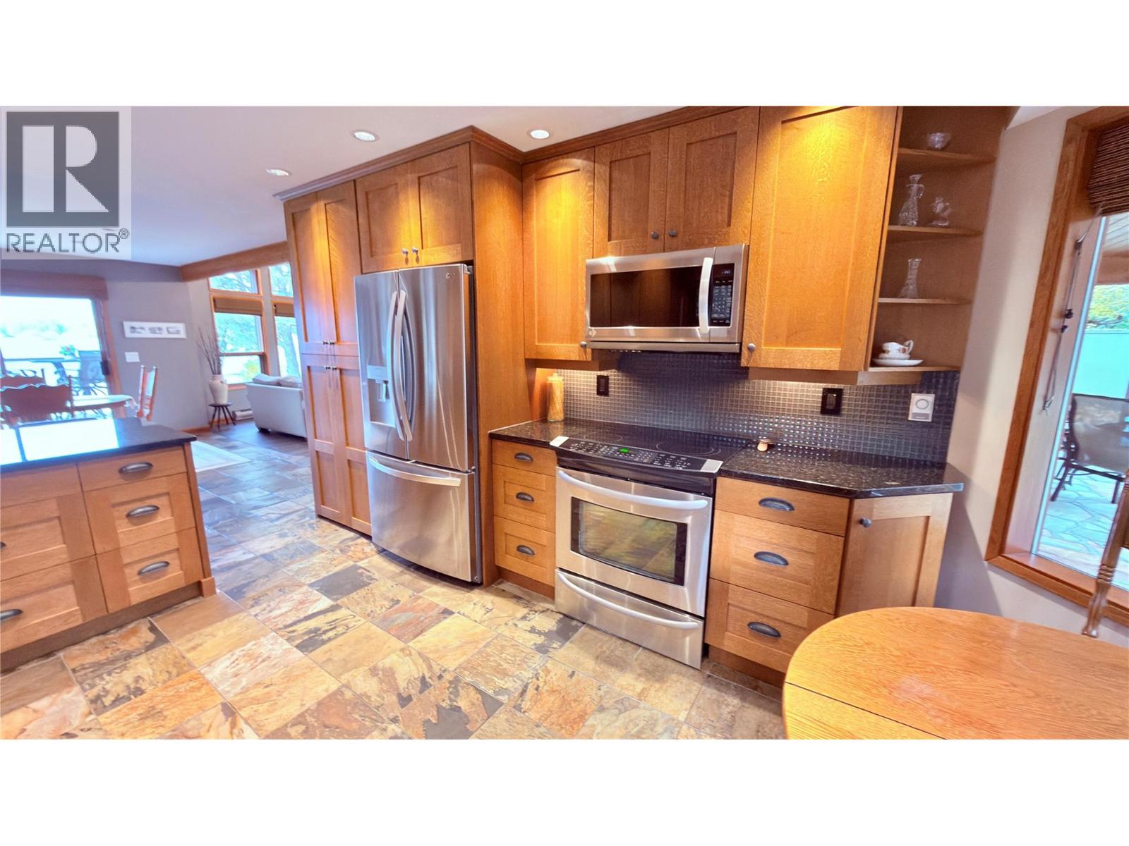 102 SANDNER Road, Christina Lake