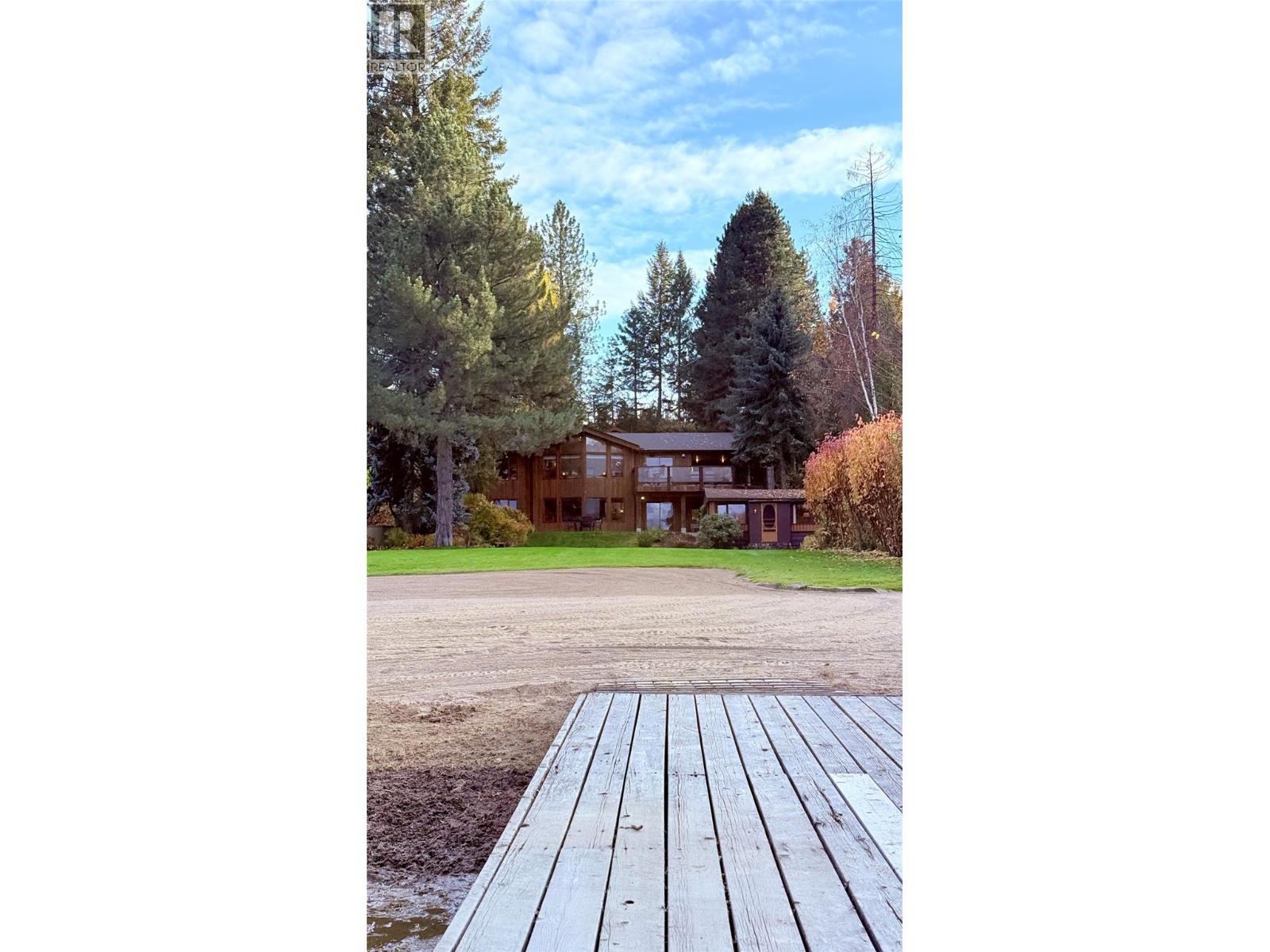 102 SANDNER Road, Christina Lake