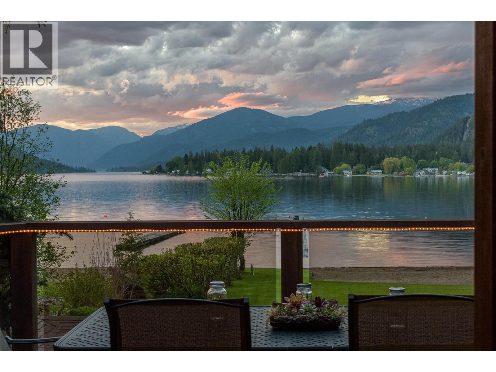 102 SANDNER Road, Christina Lake
