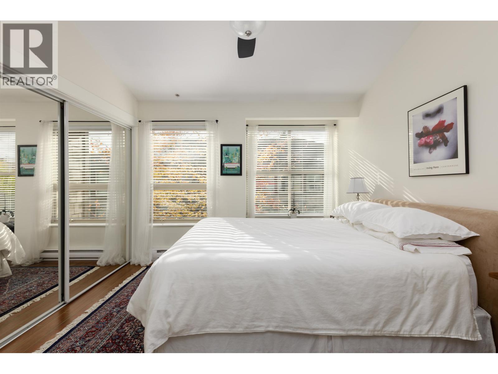 4 307 E 15TH STREET, North Vancouver