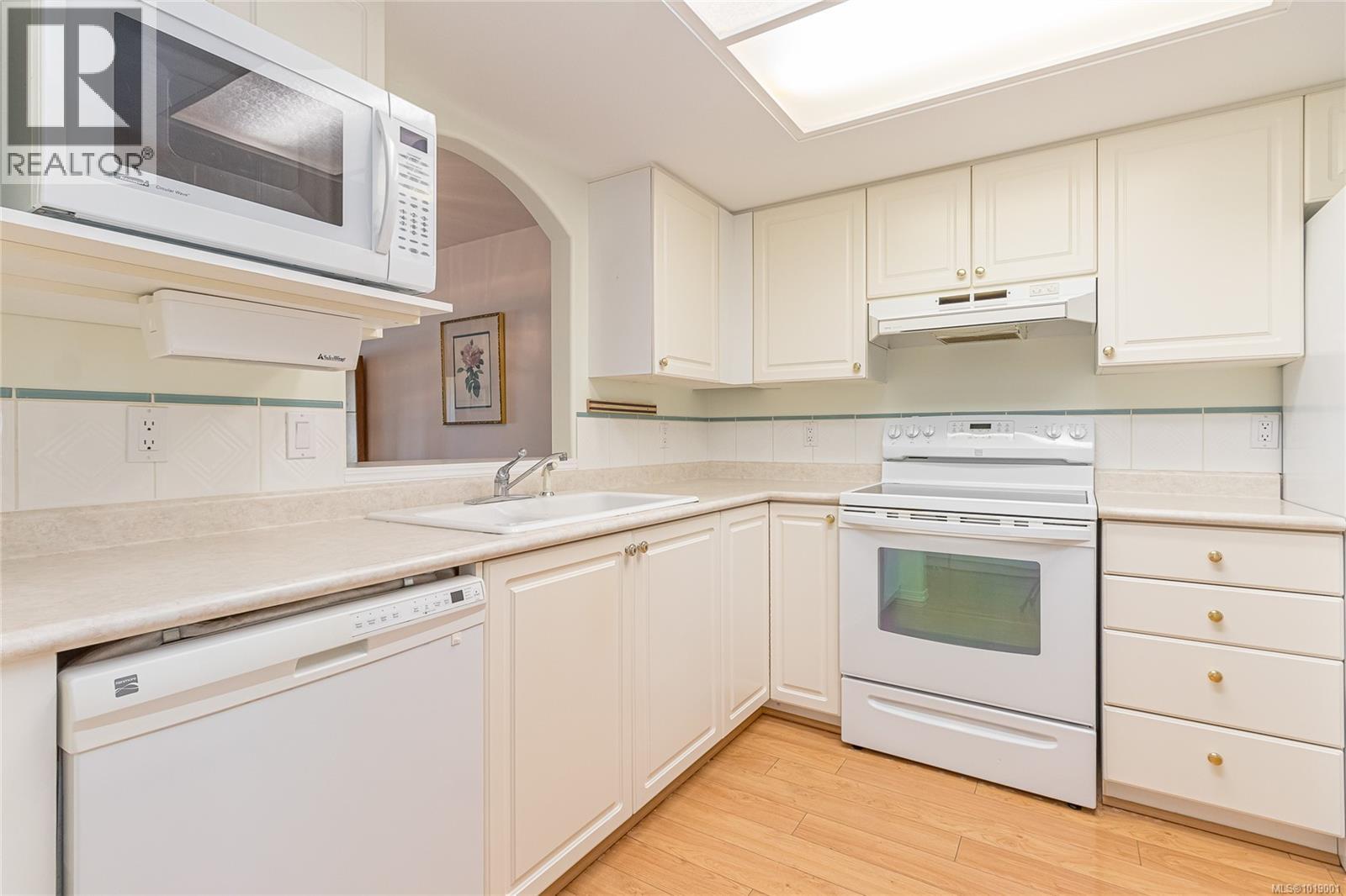 8 310 Pym St N, Parksville