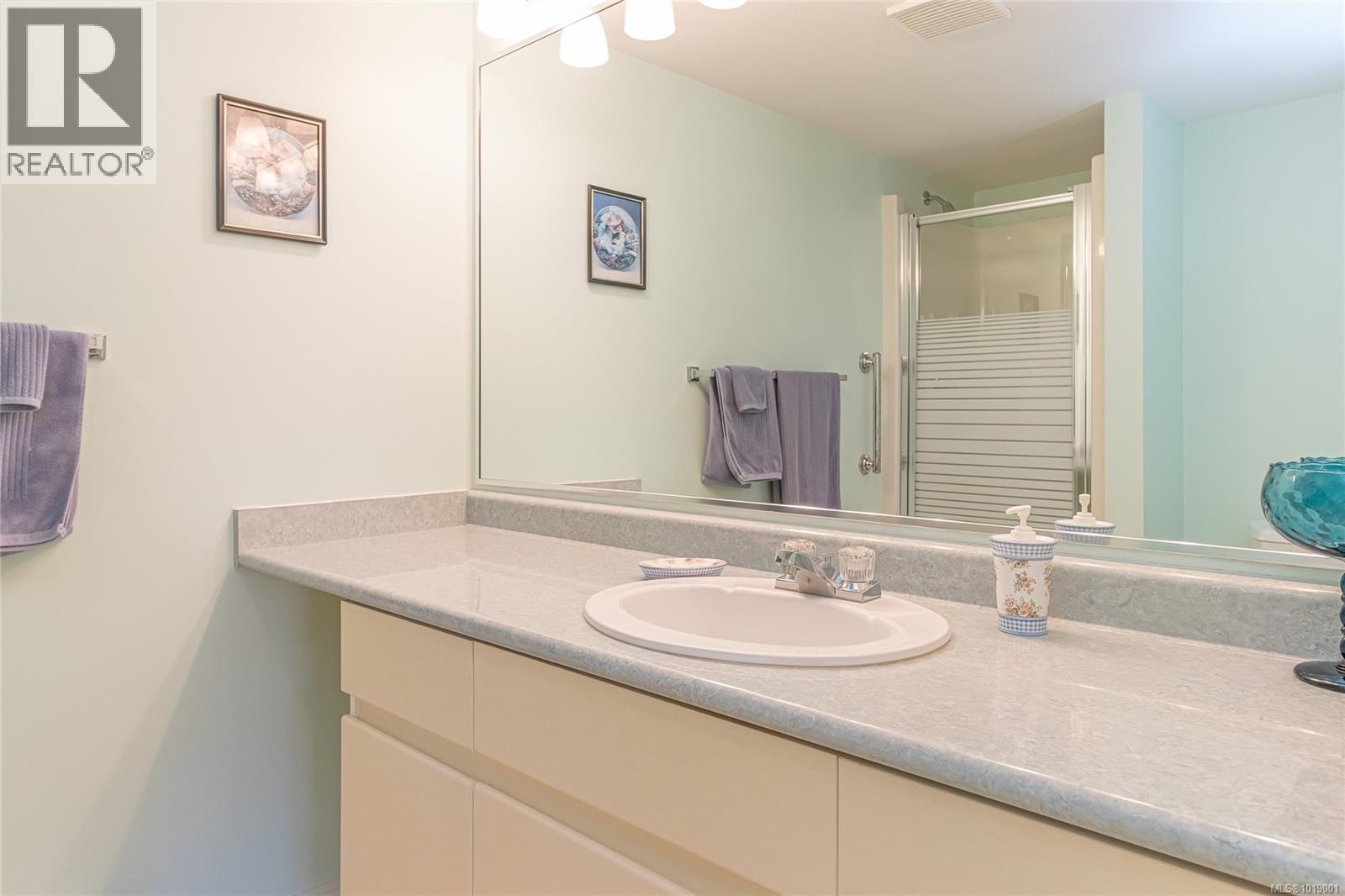 8 310 Pym St N, Parksville