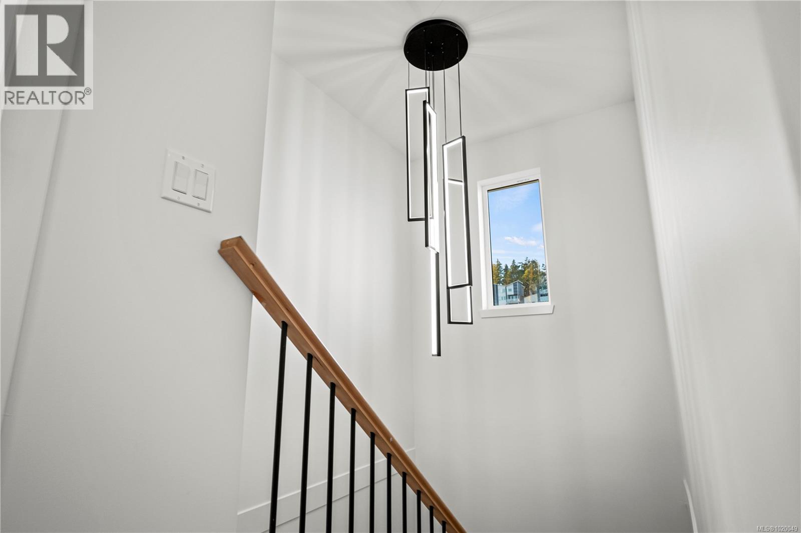 2310 Hudson Terr, Sooke