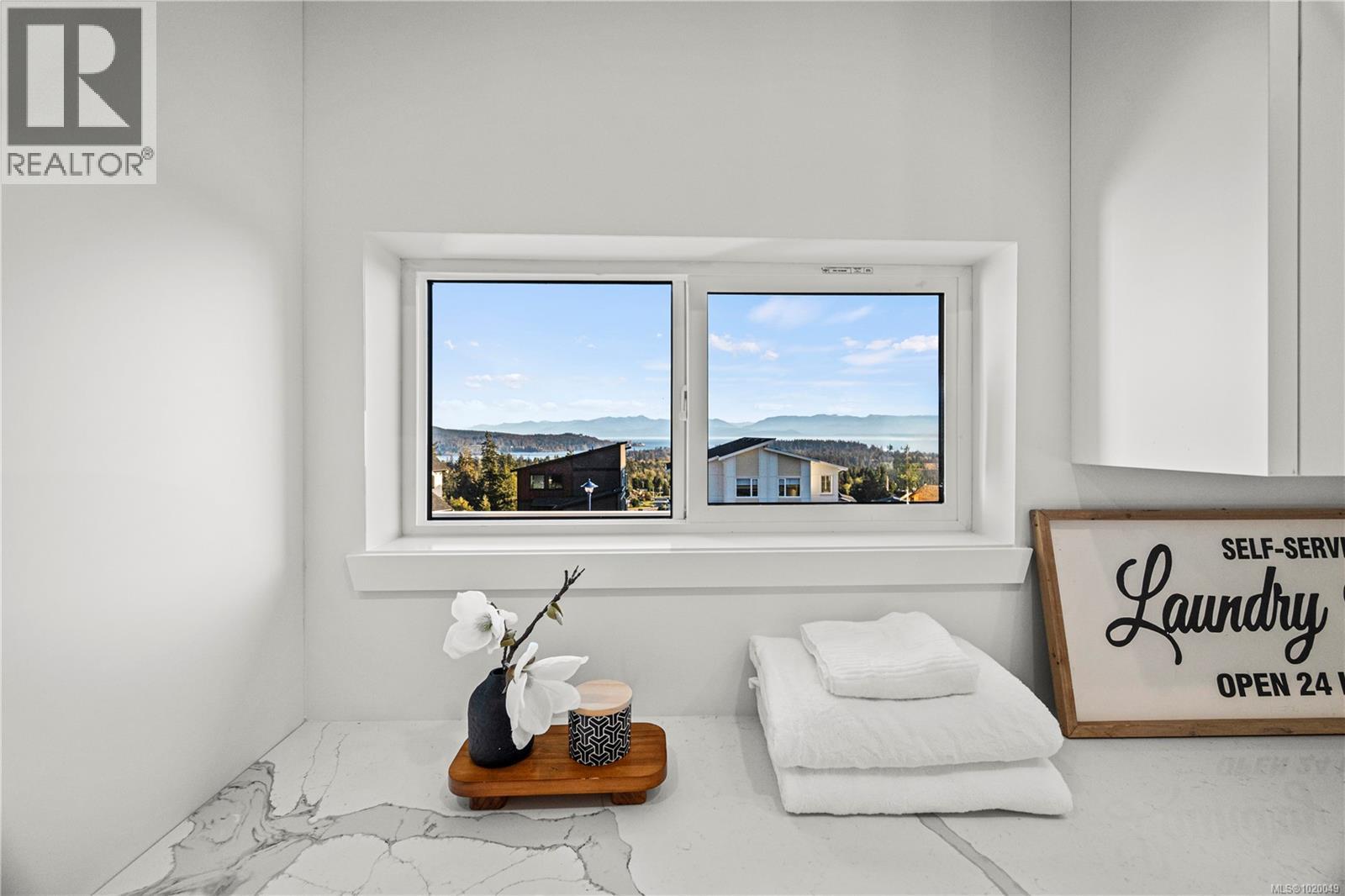 2310 Hudson Terr, Sooke