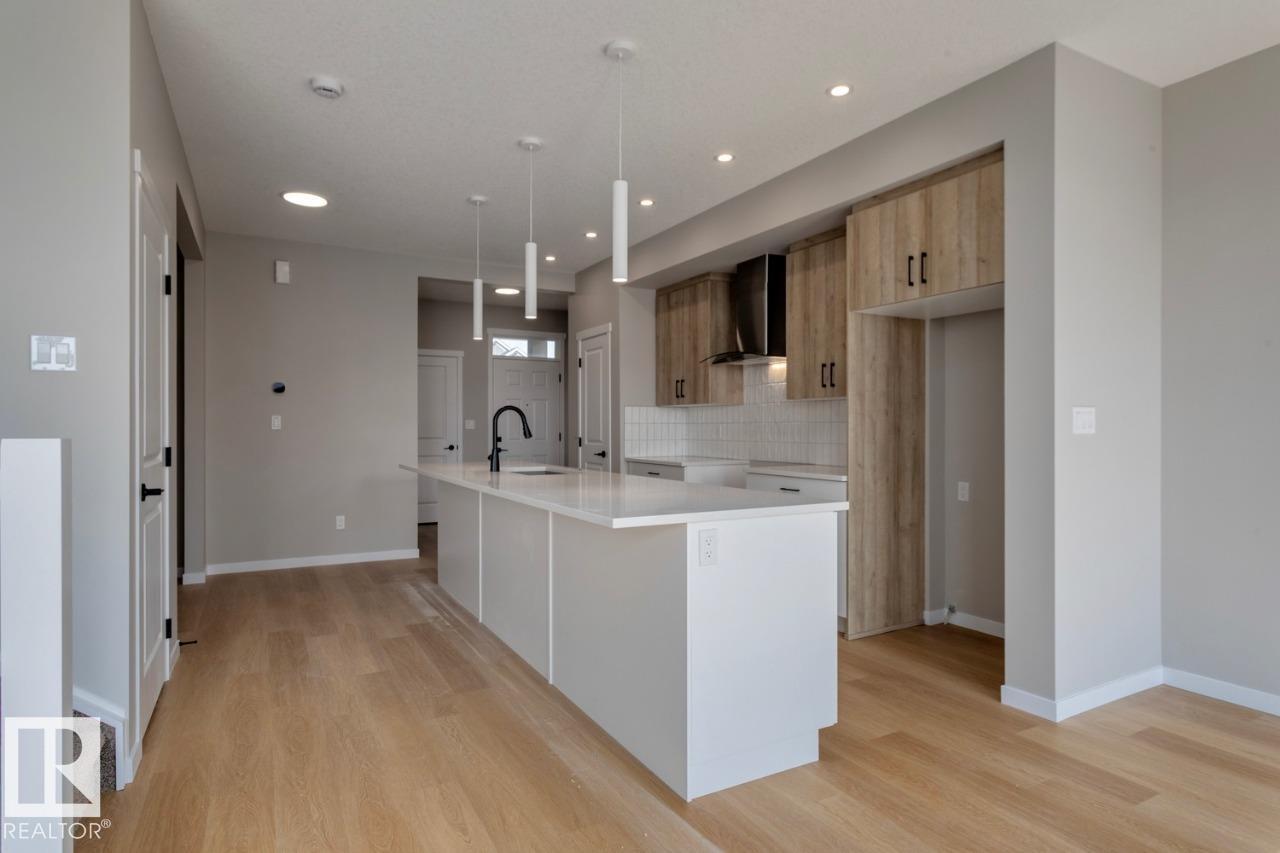 7113 51 AV, Beaumont