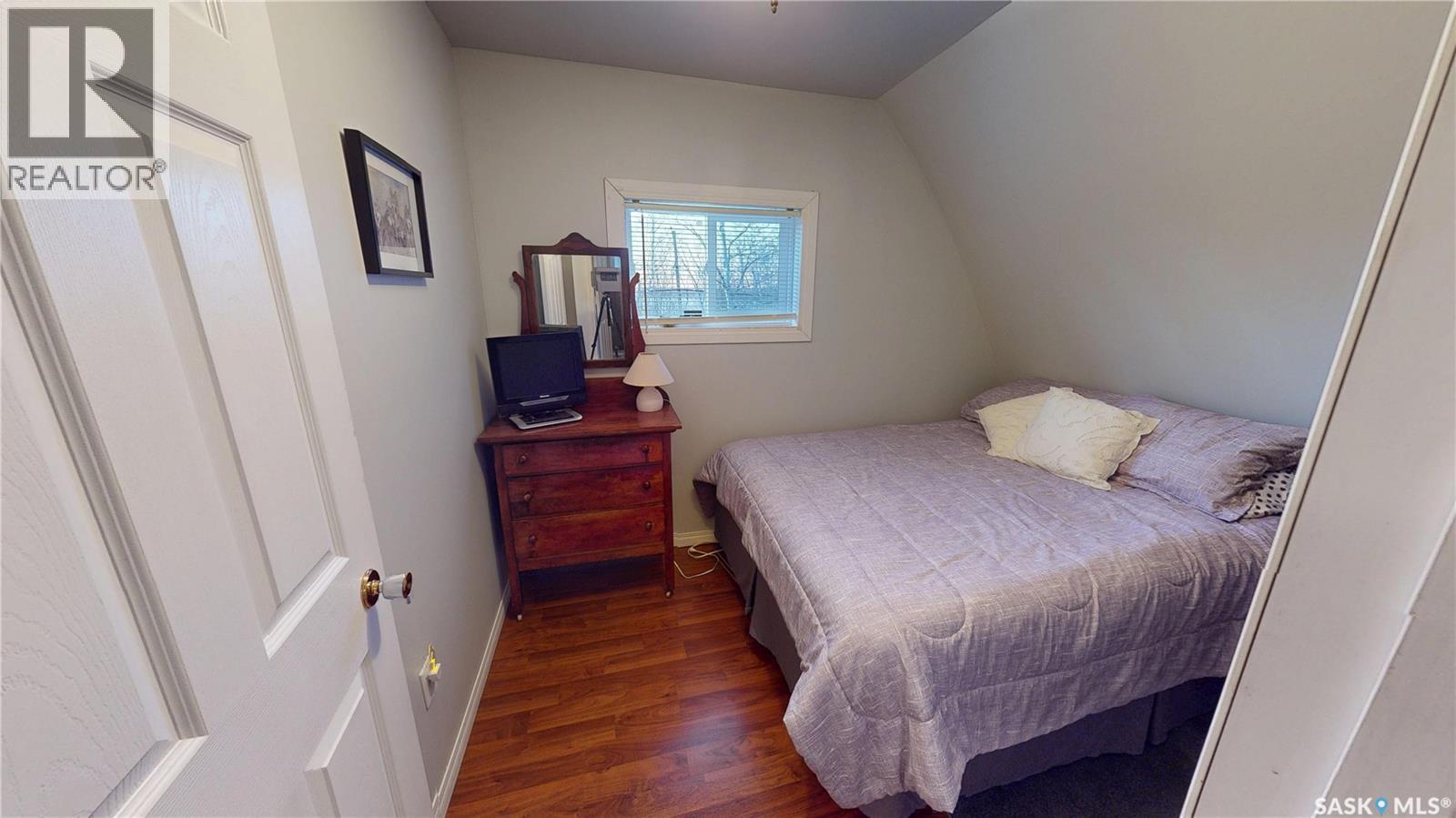 910 17th AVENUE — photo 32