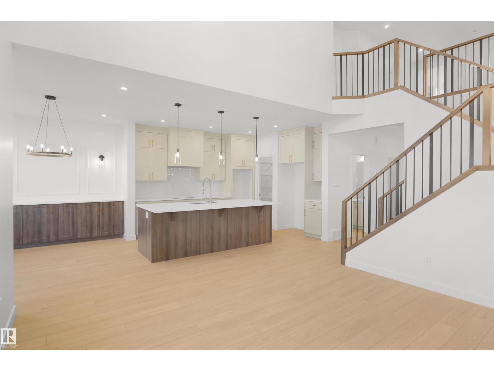 20608 27 AV NW, Edmonton