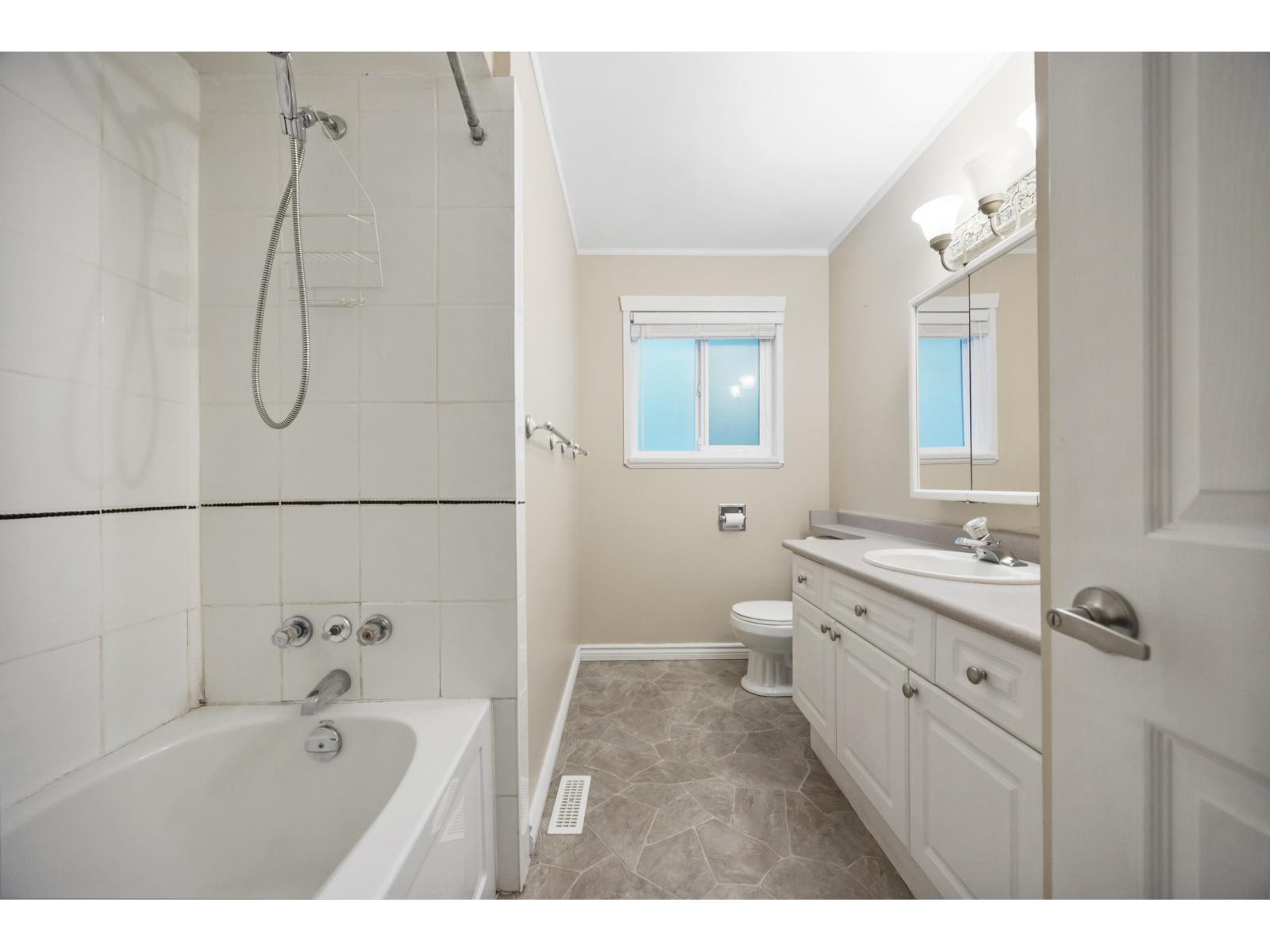 19617 48 AVENUE, Langley