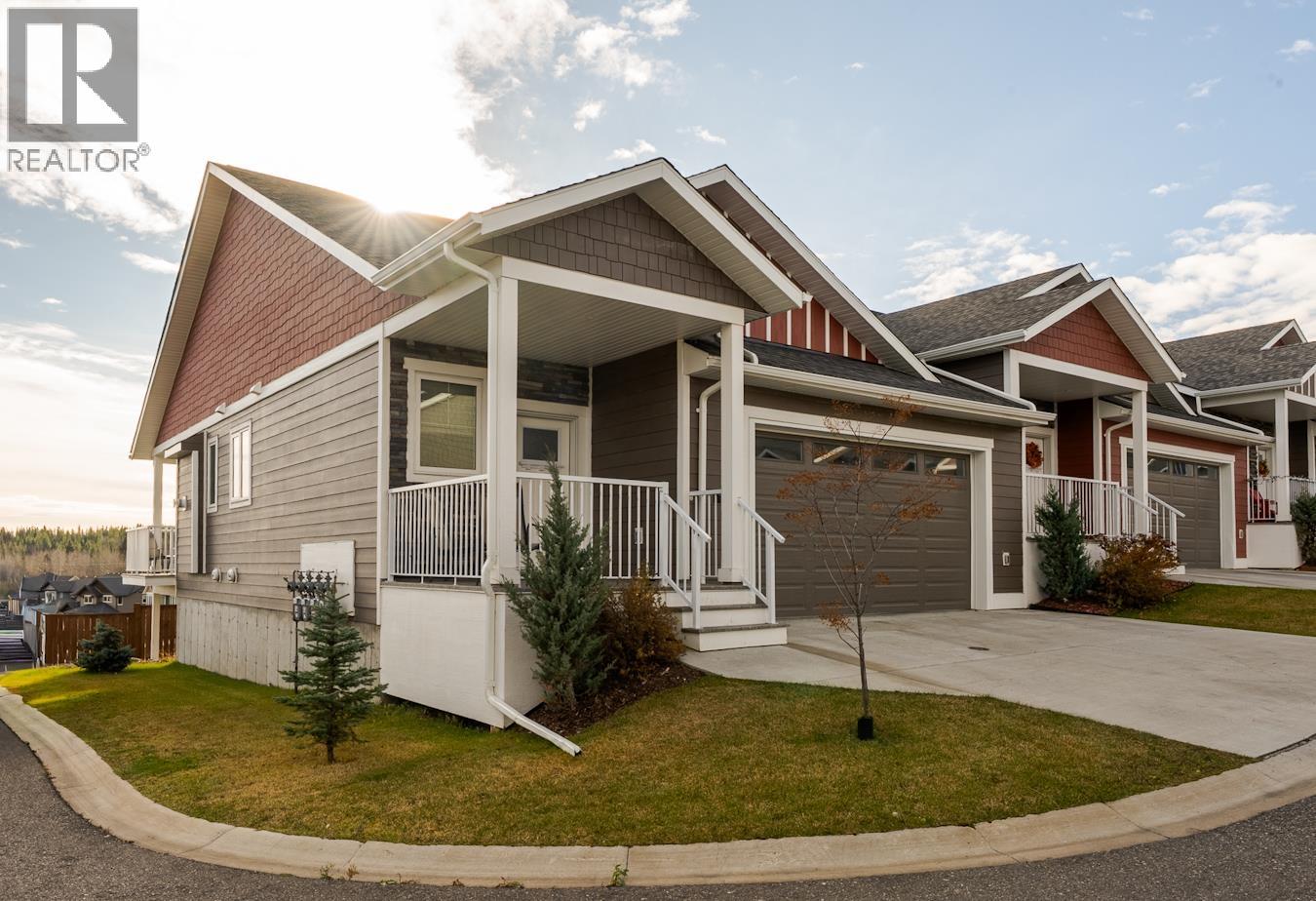 904 2425 ROWE STREET, Prince George