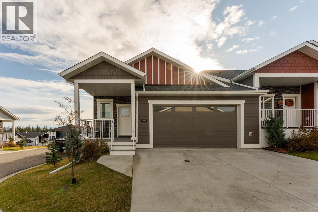 904 2425 ROWE STREET, Prince George