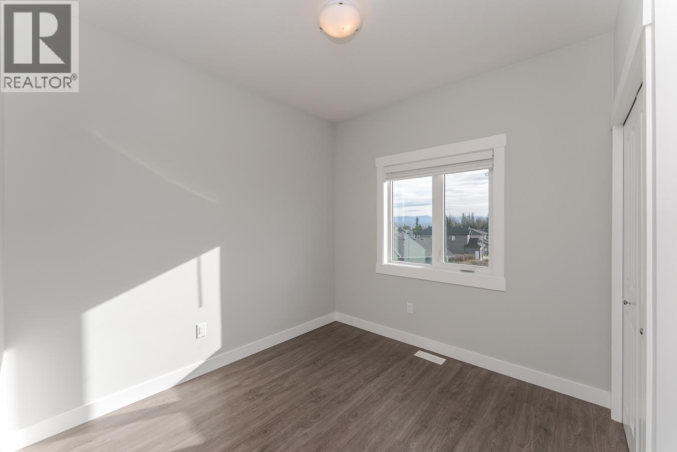 904 2425 ROWE STREET, Prince George