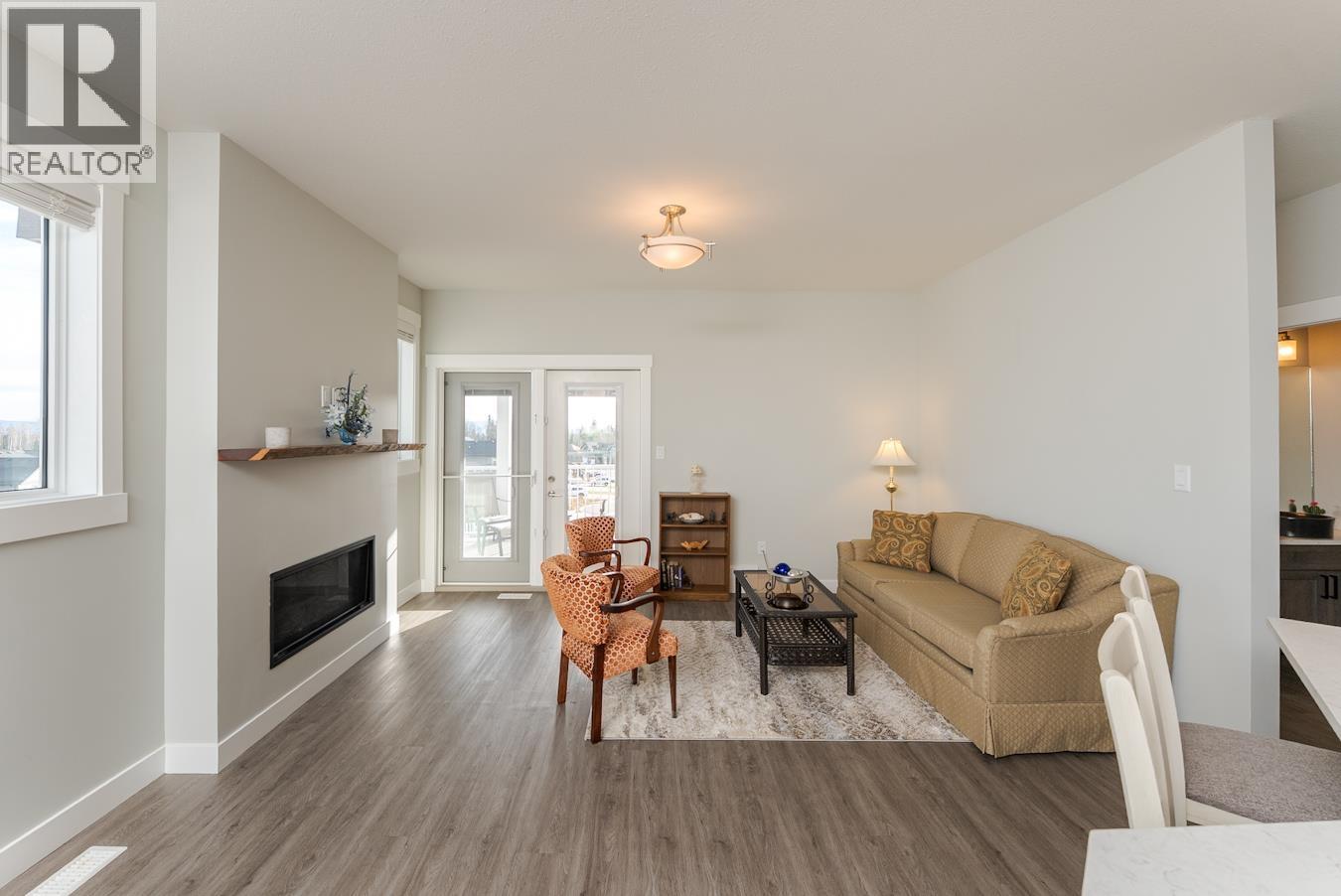 904 2425 ROWE STREET, Prince George