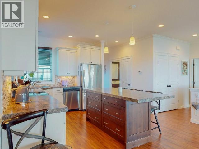 4363 ONTARIO AVE, Powell River