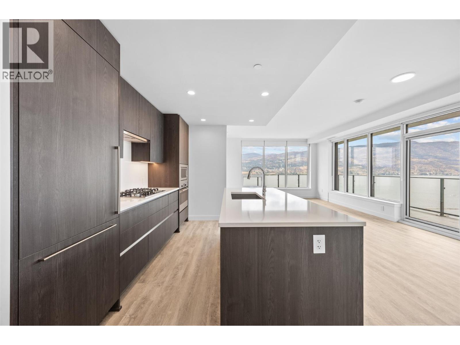 1808 238 Leon Avenue, Kelowna