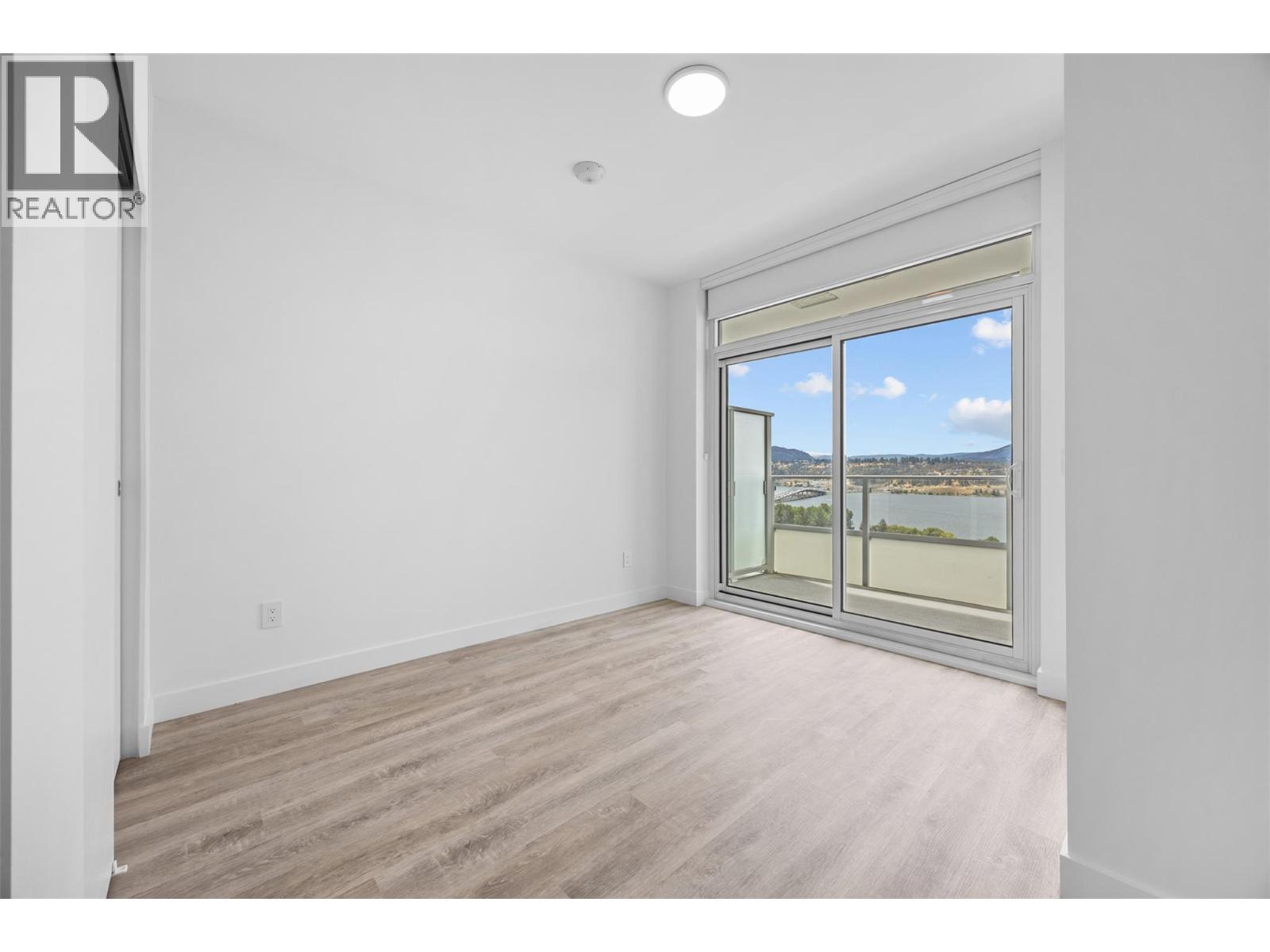 1808 238 Leon Avenue, Kelowna