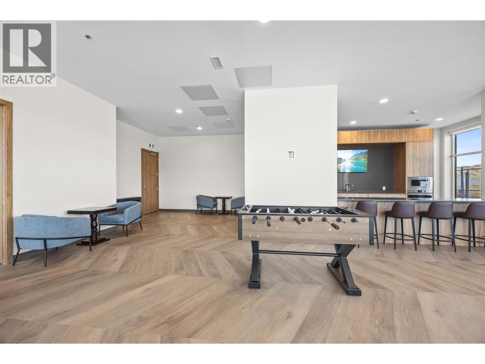 1808 238 Leon Avenue, Kelowna