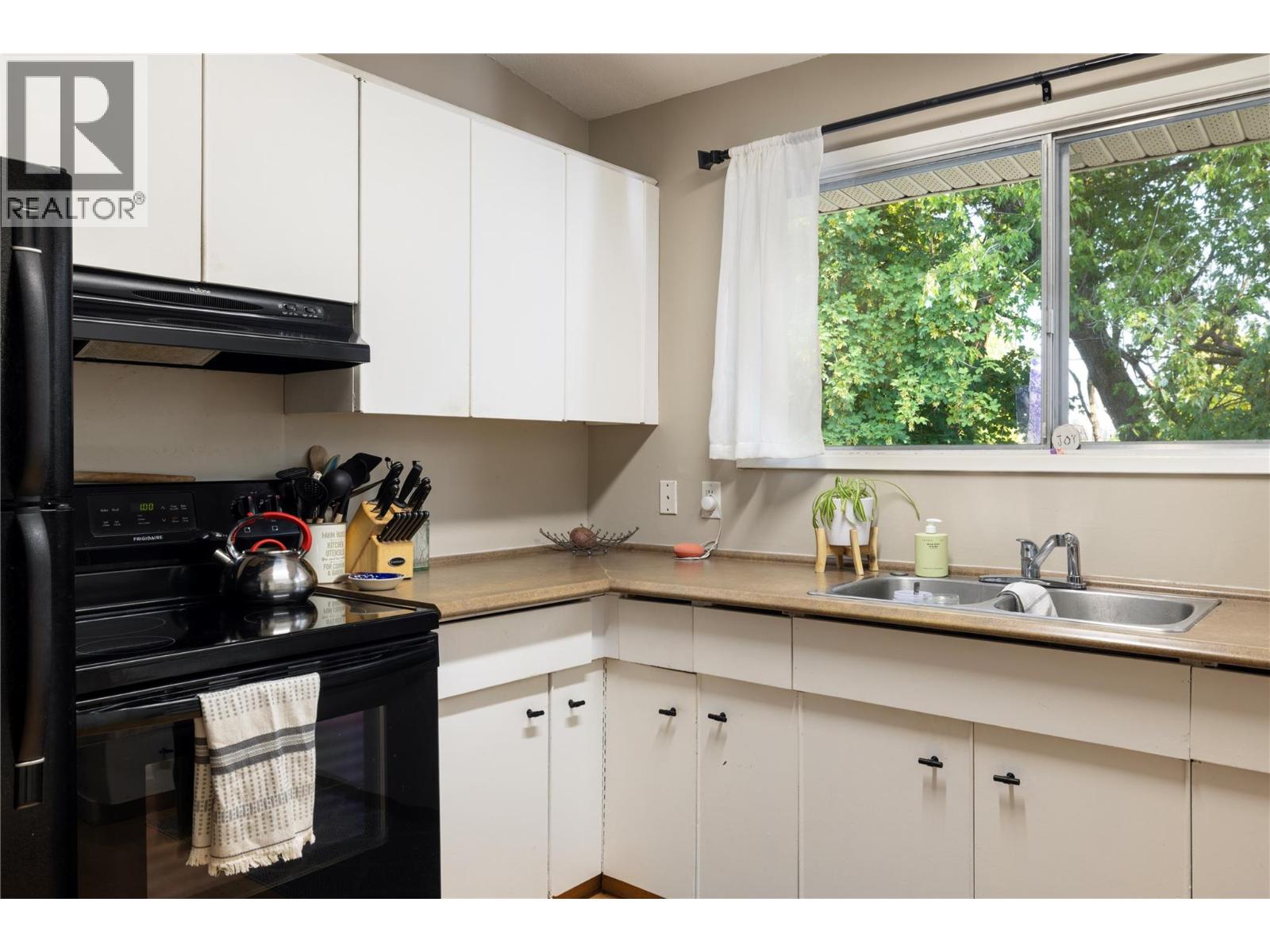 11307 Coldstream Creek Road, Coldstream