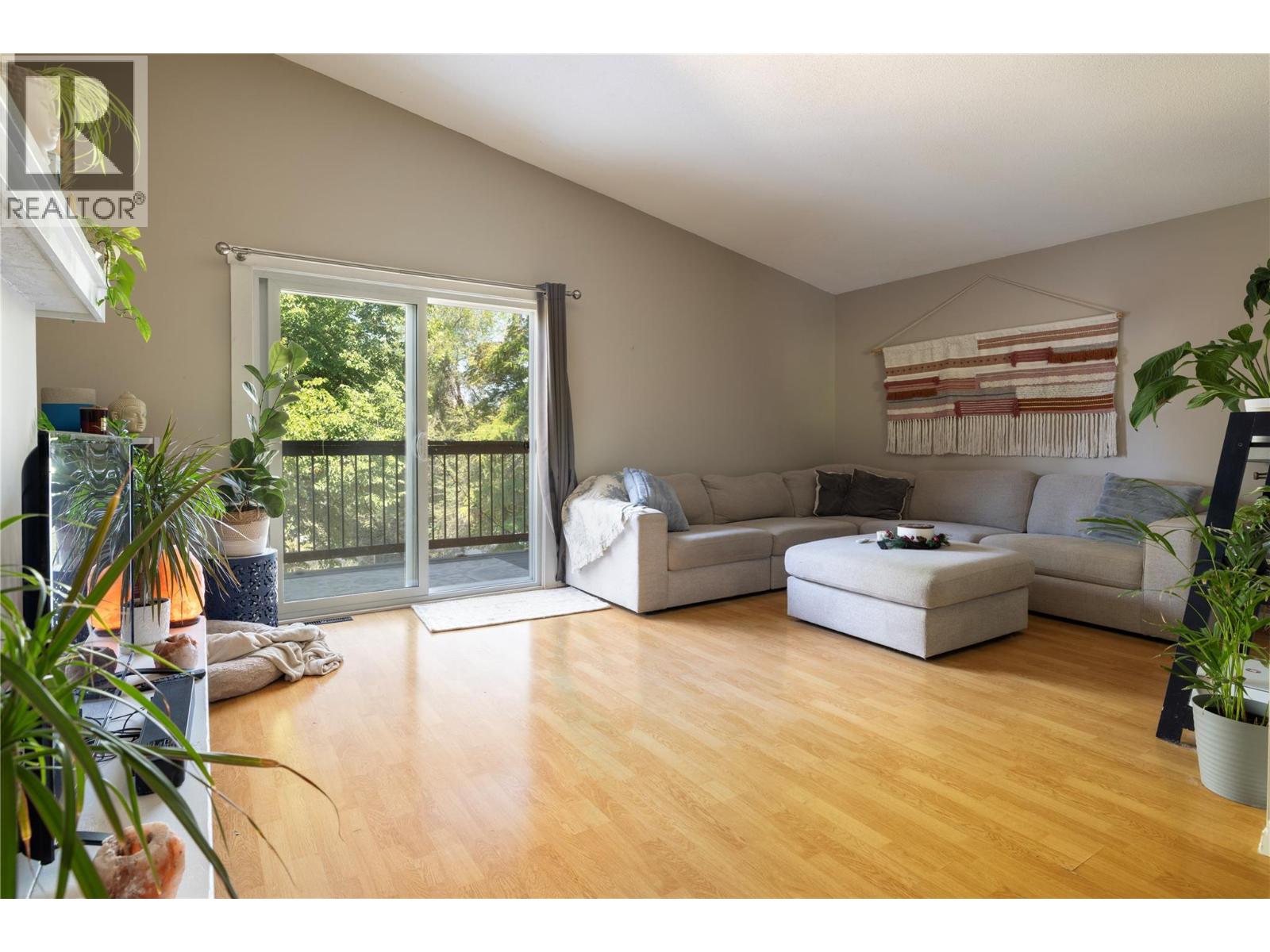 11307 Coldstream Creek Road, Coldstream