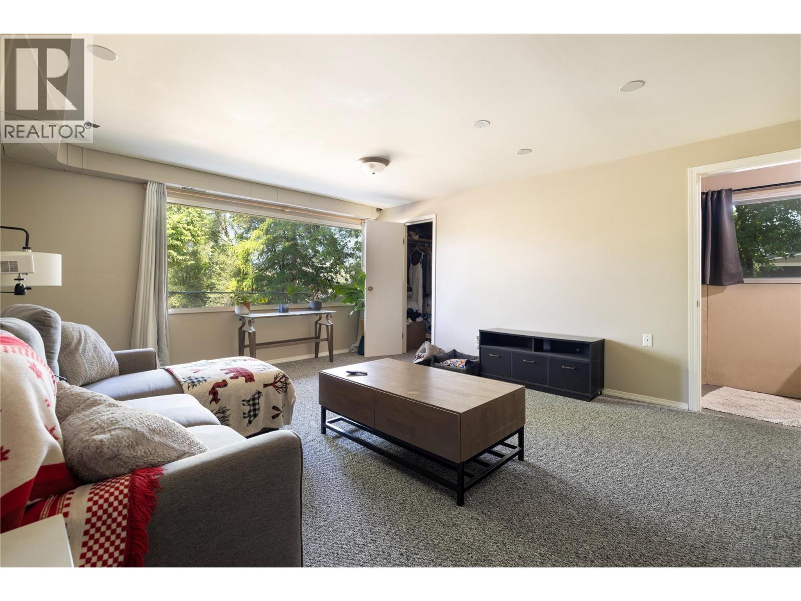 11307 Coldstream Creek Road, Coldstream