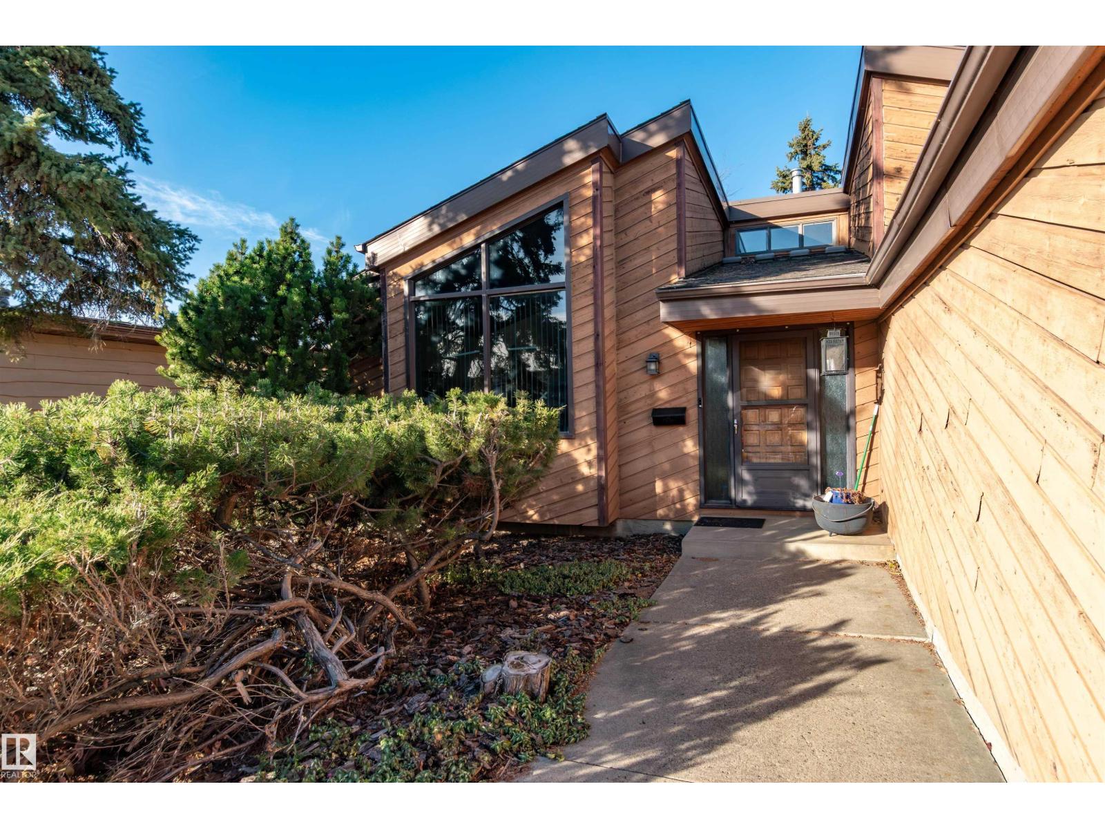 14208 21 ST NW, Edmonton