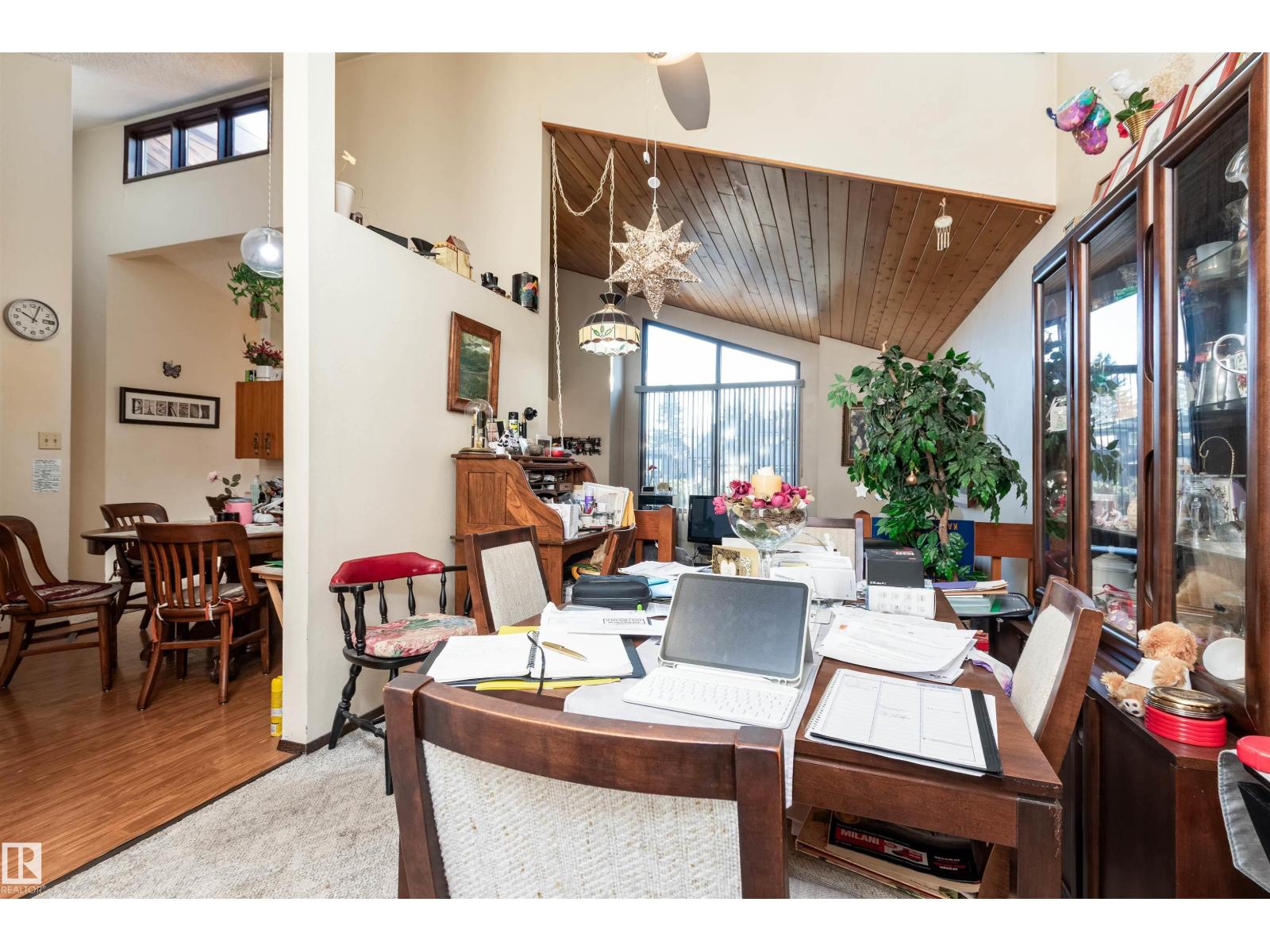 14208 21 ST NW, Edmonton