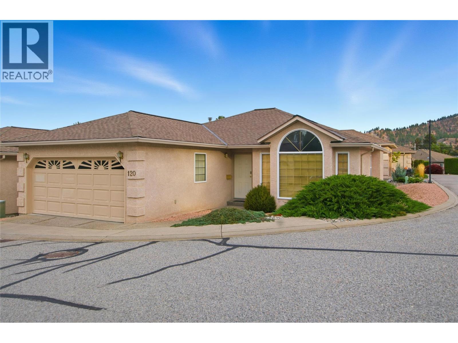 #120-1634 Carmi Avenue, Penticton