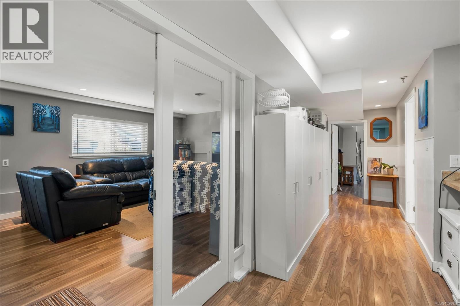 5839 Brier Ave, Duncan