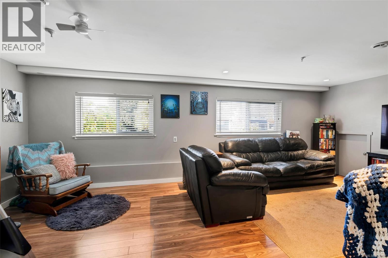 5839 Brier Ave, Duncan