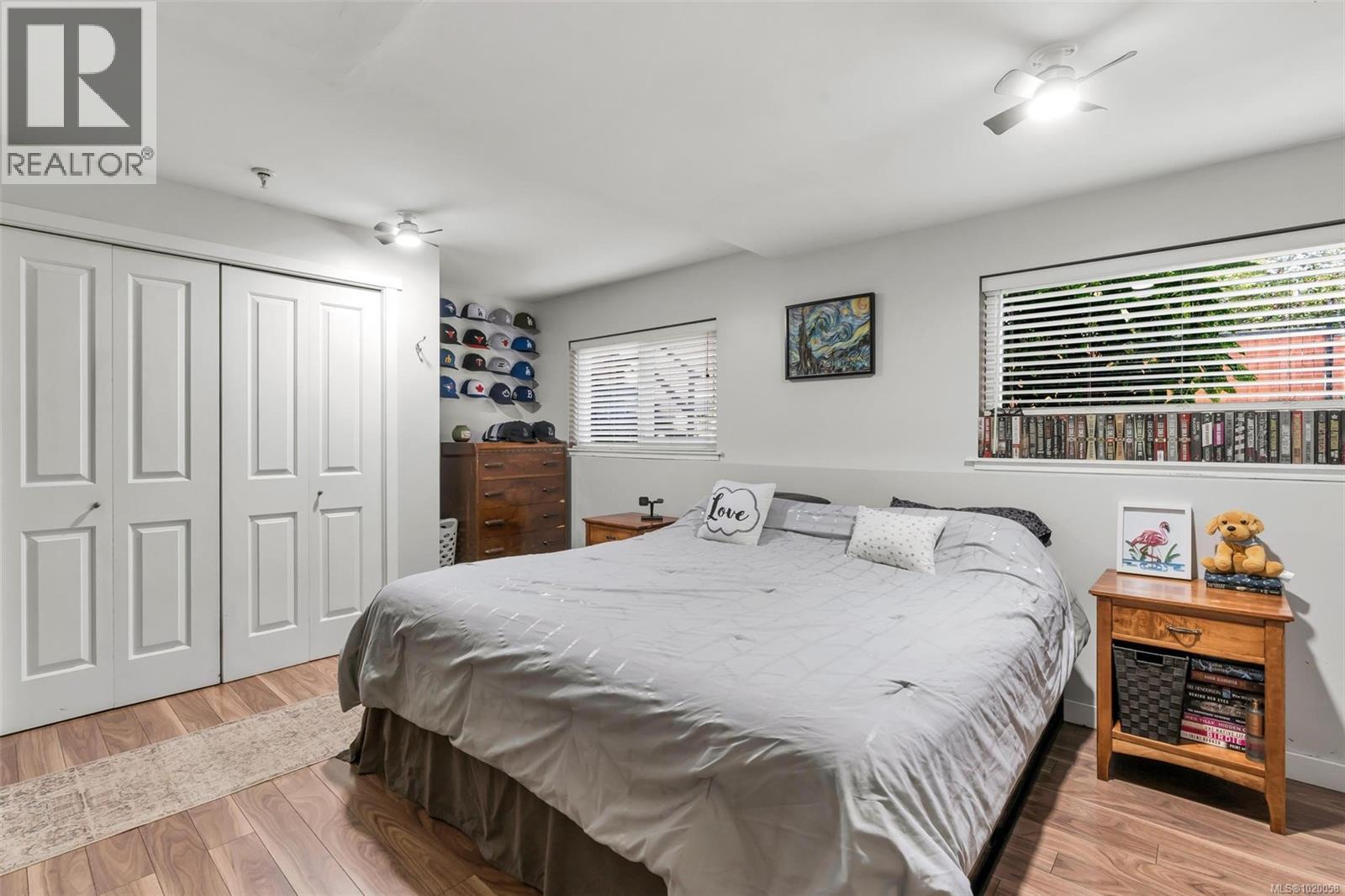 5839 Brier Ave, Duncan