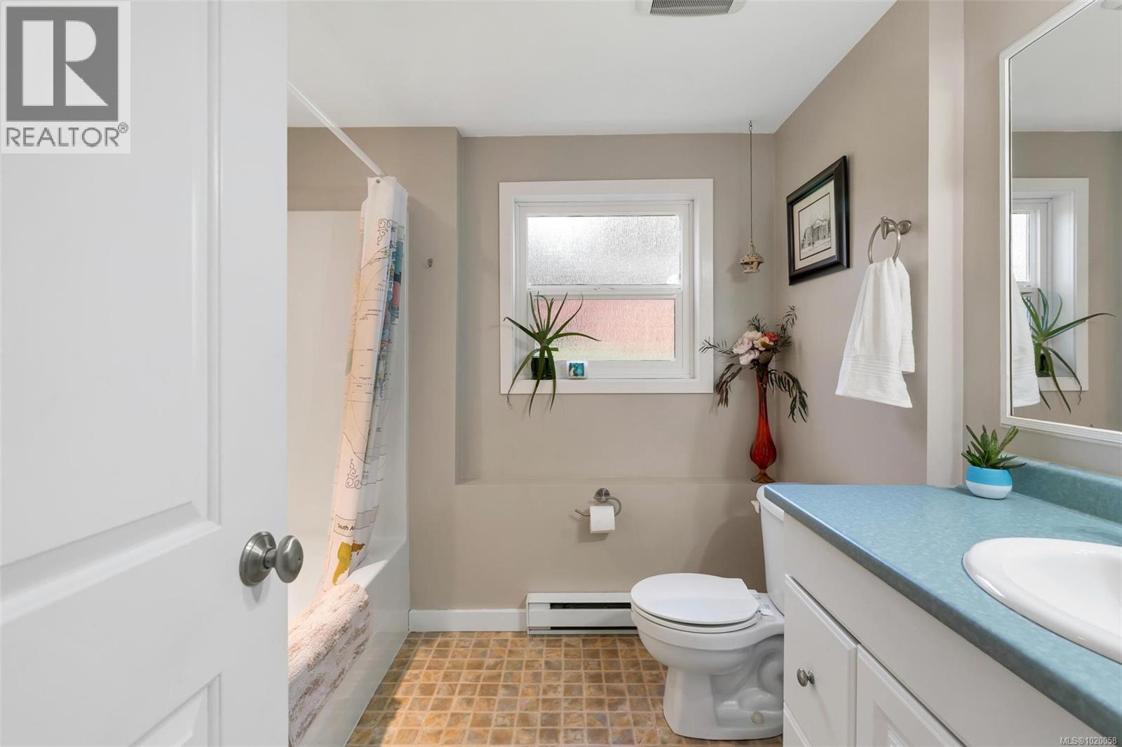 5839 Brier Ave, Duncan