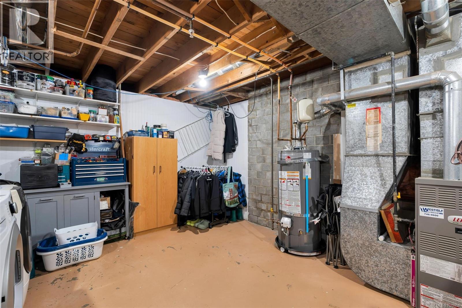 5839 Brier Ave, Duncan