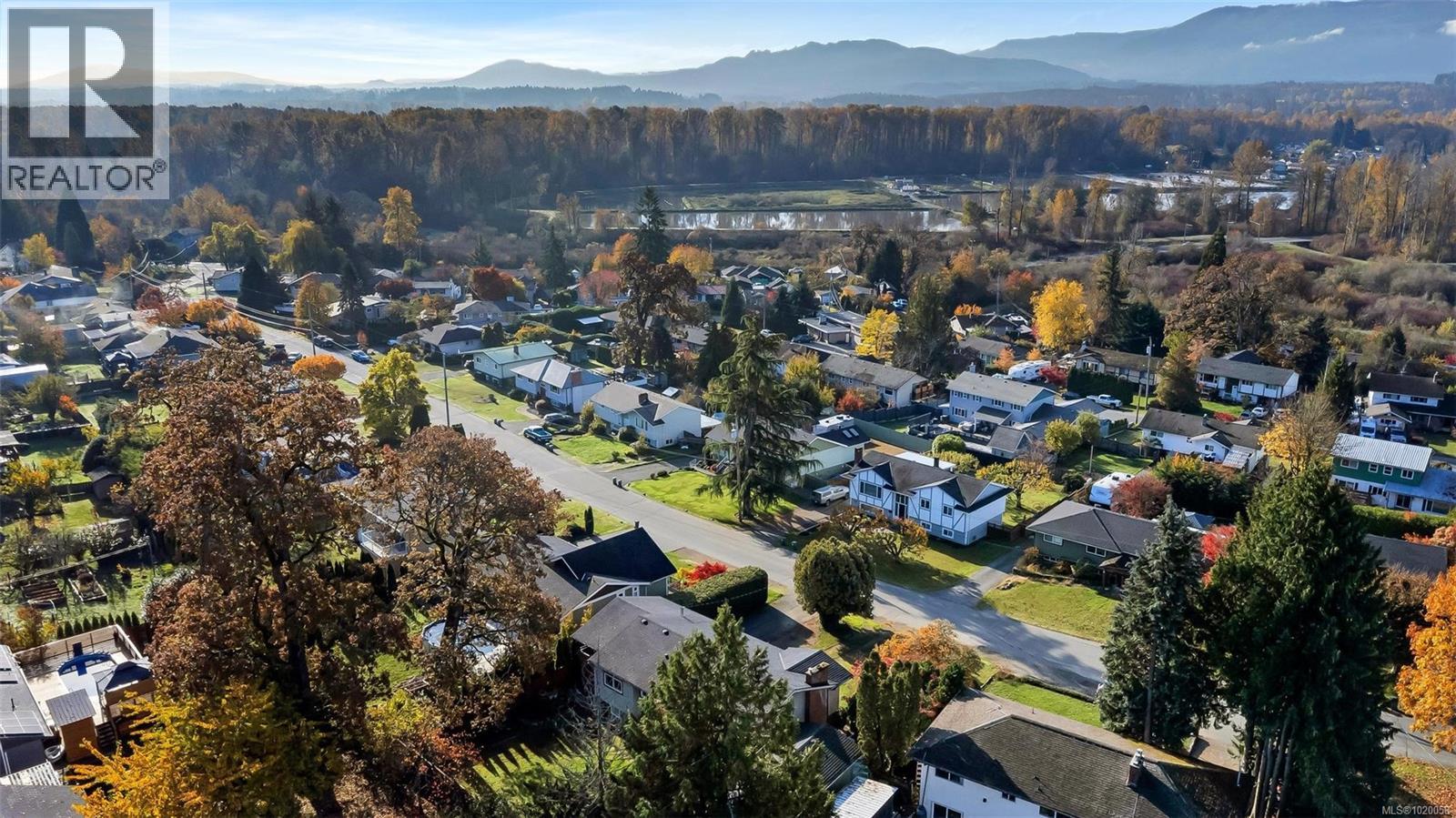 5839 Brier Ave, Duncan