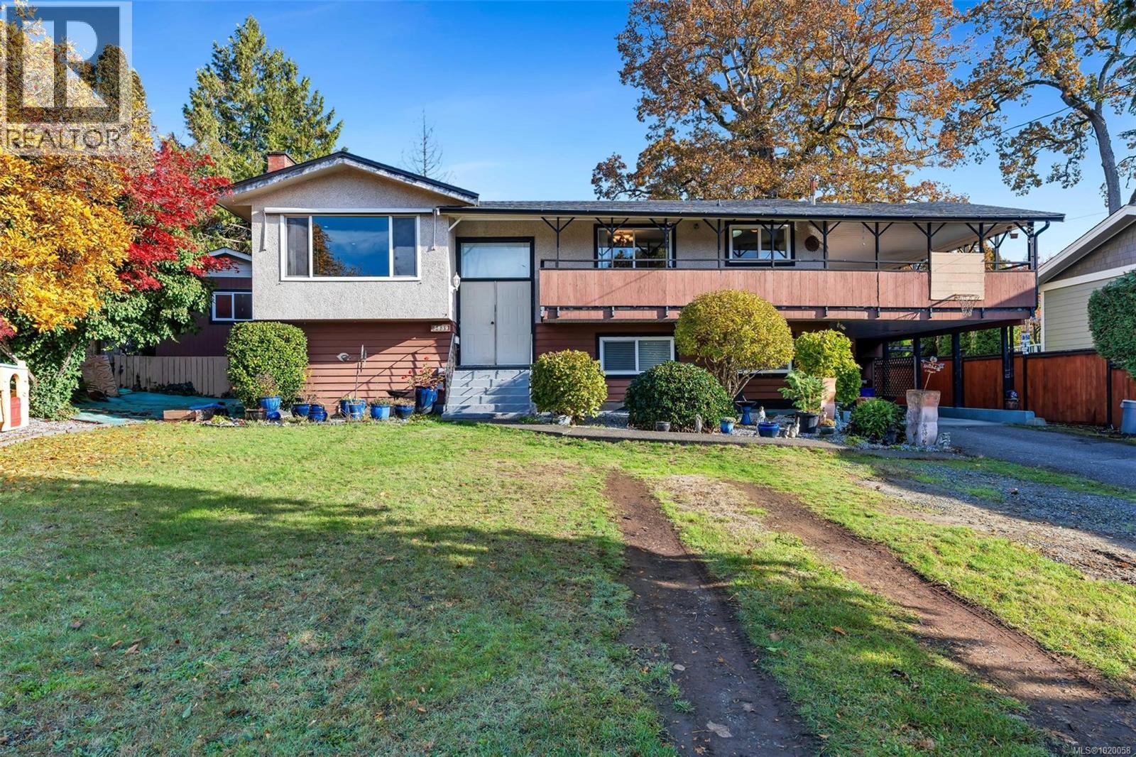 5839 Brier Ave, Duncan