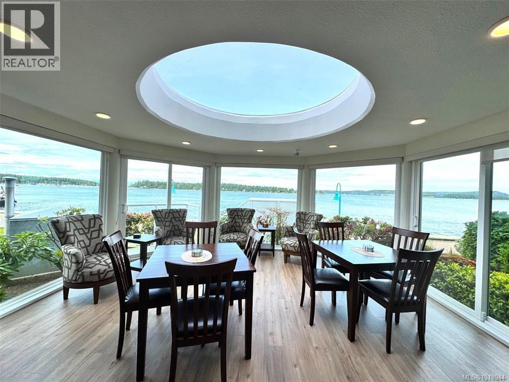 208 150 Promenade Dr, Nanaimo