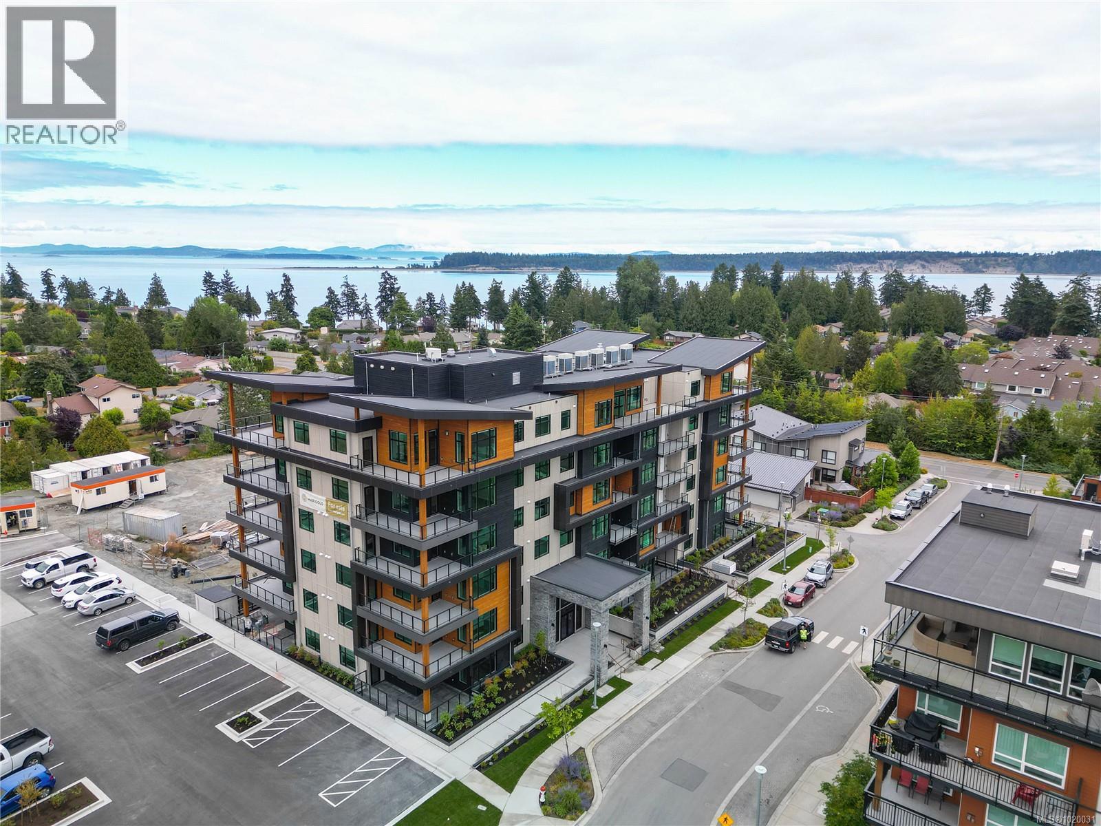 201 2520 Hackett Cres, Central Saanich