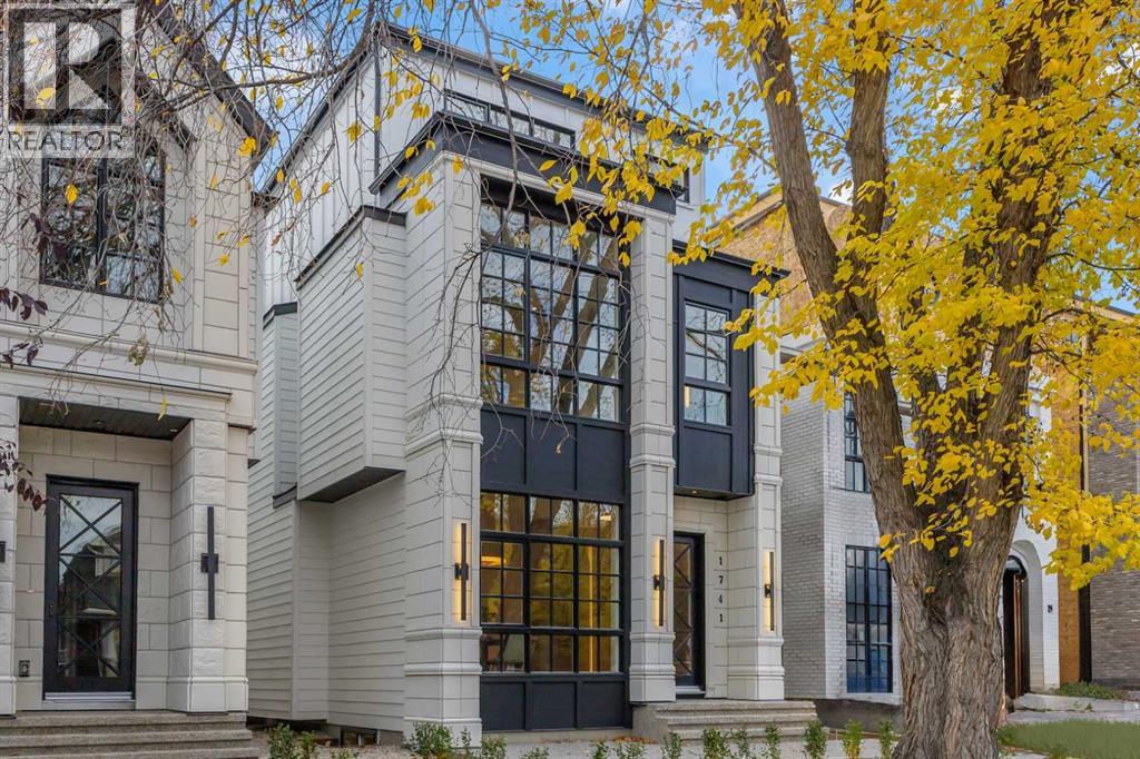 1741 48 Avenue SW, Calgary, Alberta